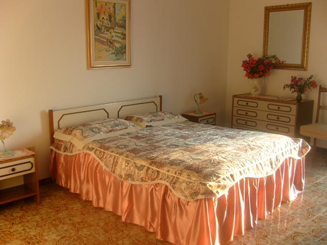 Offerte Hotel Villa Cimmentorosso | Forio | Categoria 3 stelle | Entrata Hotel Villa Cimmento Rosso-Forio-Isola d'Ischia
